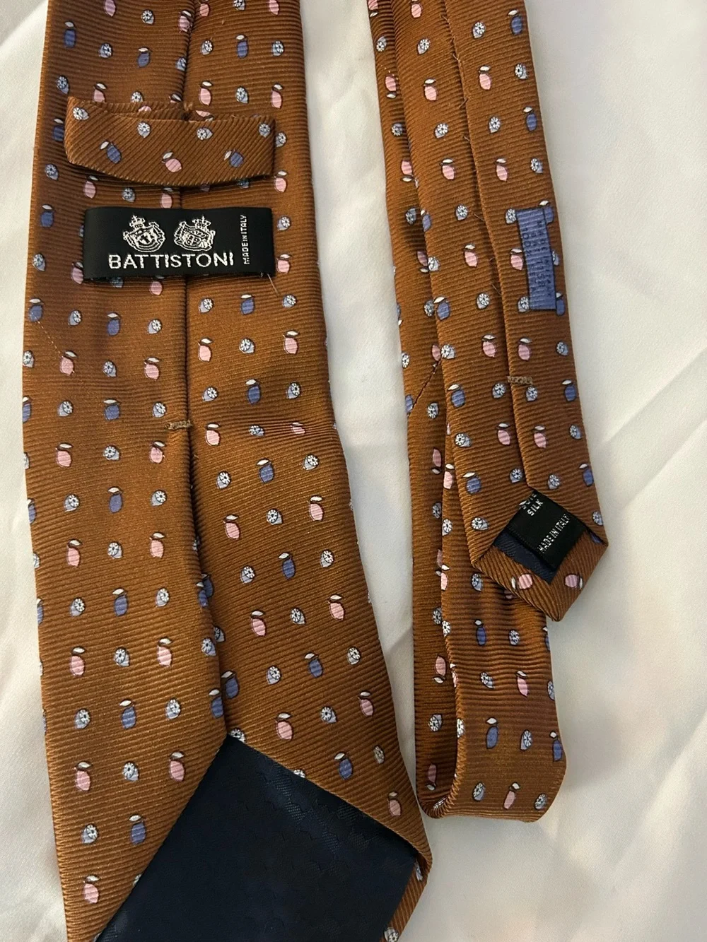 Battistoni Silk Brown Tie Handmade In Italy 100% Silk EUC Geometric Design EUC